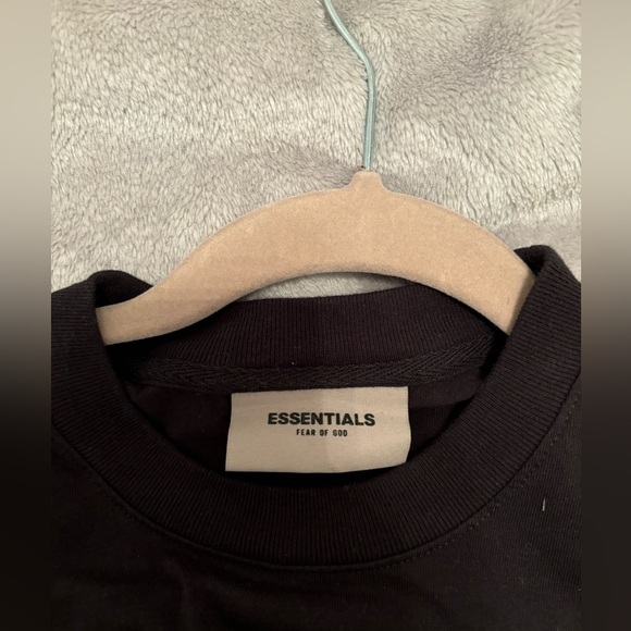 Black Essentials Fear Of God T-Shirt Never Worn - Picture 2 of 3